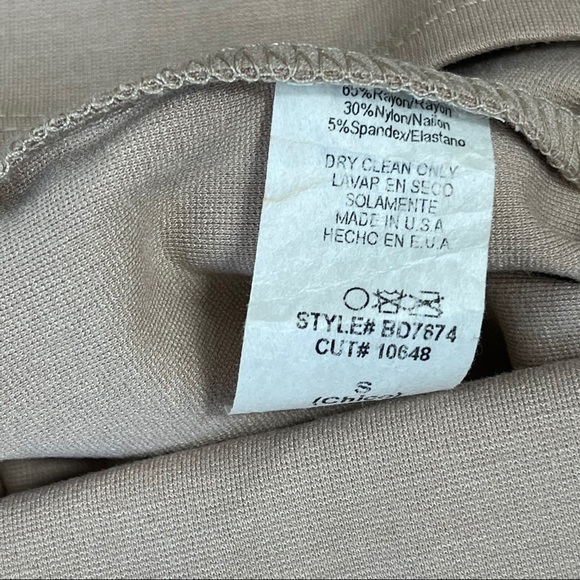 🌟🌟SOLD🌟🌟FASHION NOVA nude V-neck dress cut out shoulders S - Picture 8 of 13